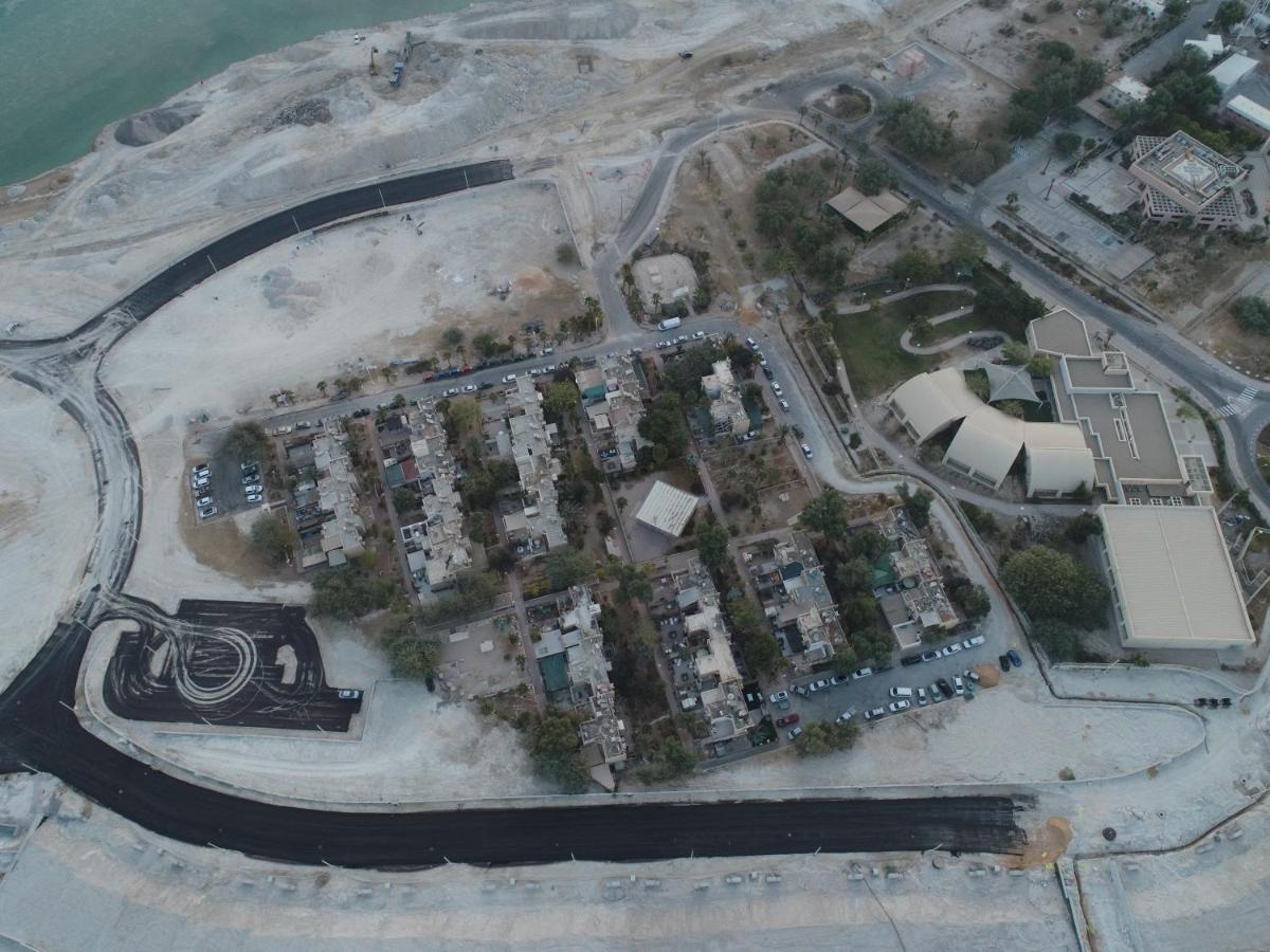 Ein Bokek Rooms To Rent Neve Zohar Exterior foto
